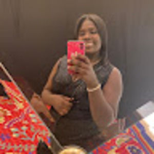 Meet your Posher, Daniela